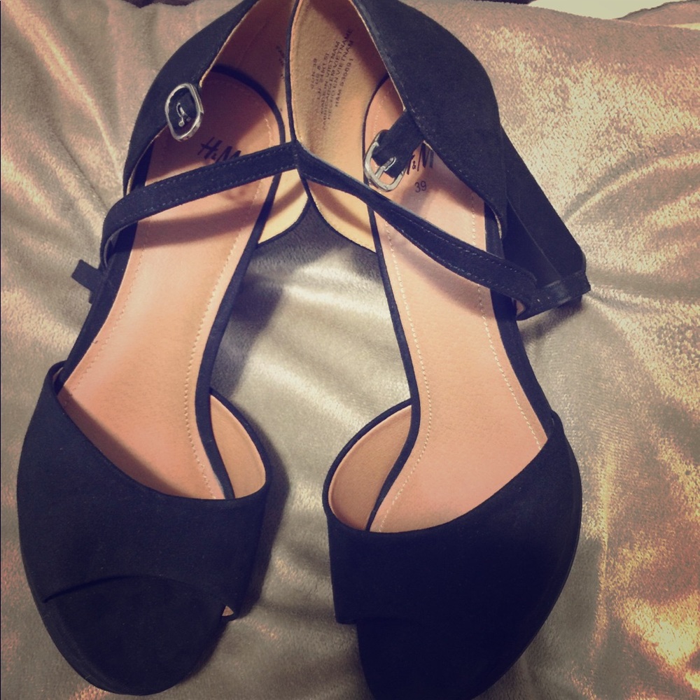 Beautiful black heels brand new pumps🤩🌺